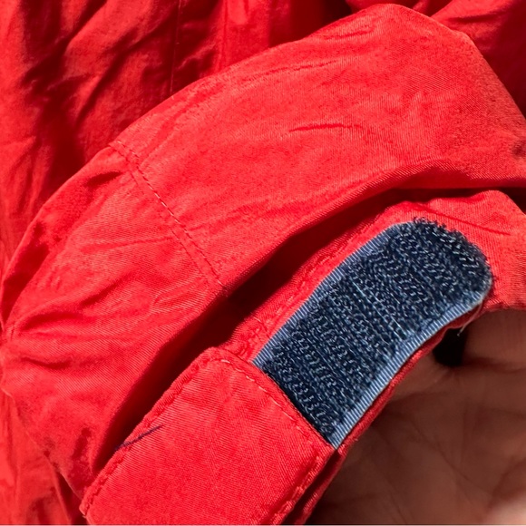 Land’s End Red Hooded Puffer Coat Girl or Boy Size Large 14-16 - Picture 6 of 9